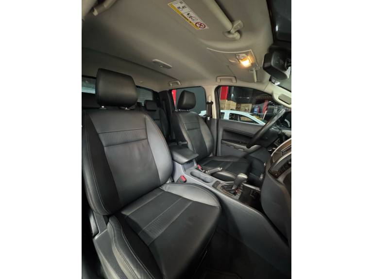 FORD - RANGER - 2018/2019 - Cinza - R$ 169.000,00