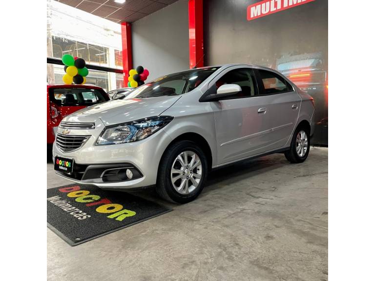 CHEVROLET - PRISMA - 2016/2016 - Prata - R$ 61.900,00