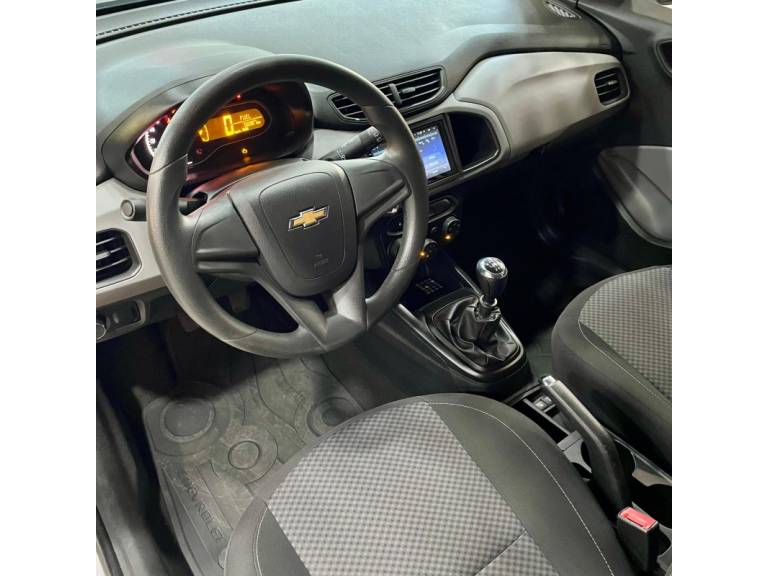 CHEVROLET - ONIX - 2018/2019 - Branca - R$ 56.900,00