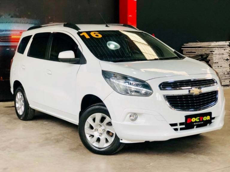 CHEVROLET - SPIN - 2015/2016 - Branca - R$ 63.900,00
