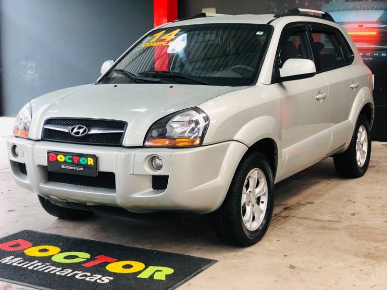 HYUNDAI - TUCSON - 2013/2014 - Prata - R$ 59.900,00