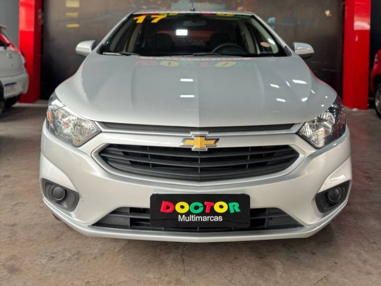 CHEVROLET - ONIX - 2016/2017 - Prata - R$ 56.900,00