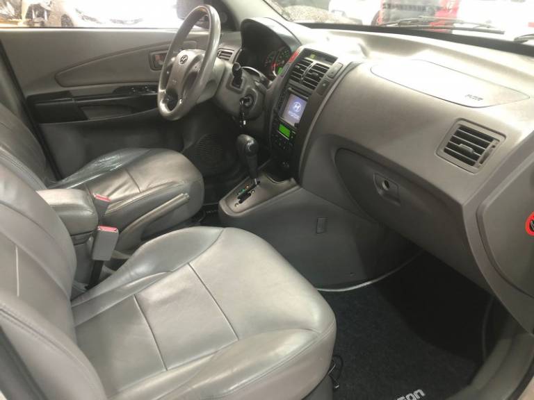 HYUNDAI - TUCSON - 2013/2014 - Prata - R$ 59.900,00
