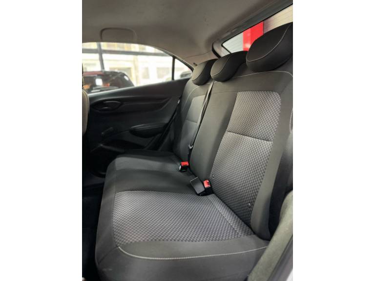 CHEVROLET - ONIX - 2020/2020 - Branca - R$ 59.900,00