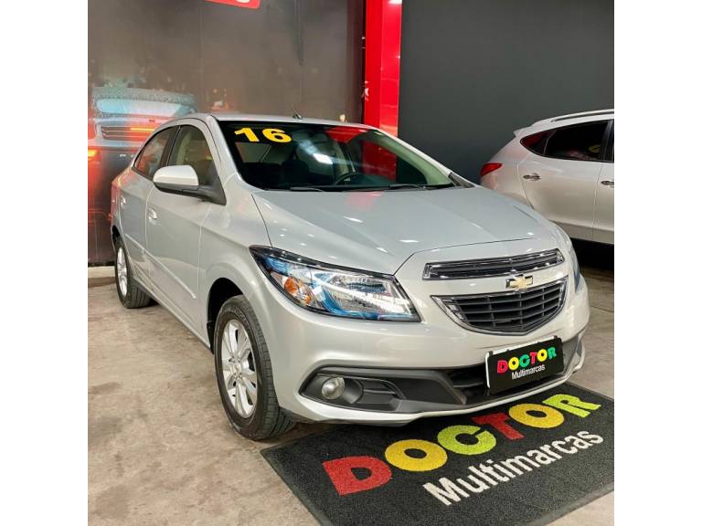 CHEVROLET - PRISMA - 2016/2016 - Prata - R$ 61.900,00