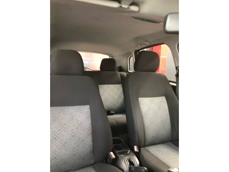 FORD - FIESTA - 2013/2014 - Branca - R$ 39.900,00