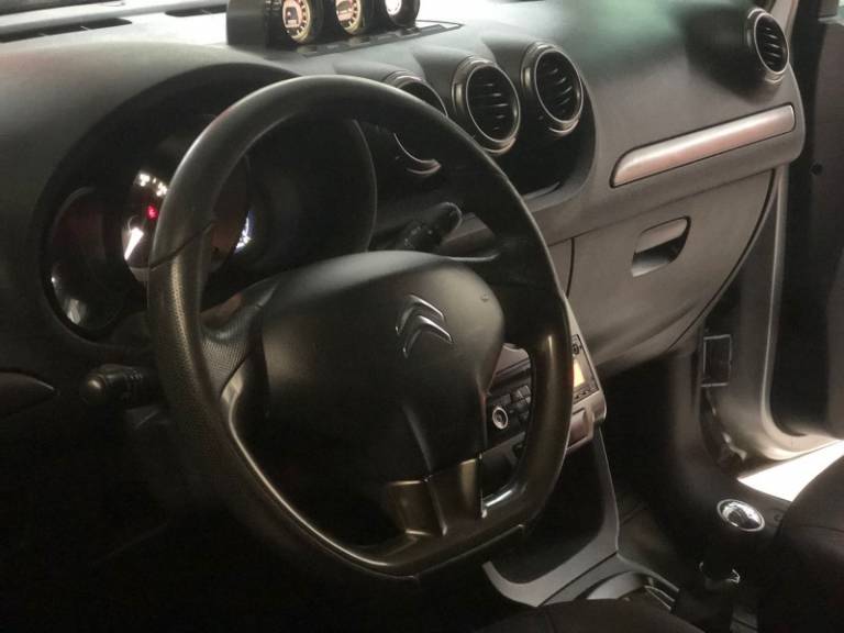 CITROËN - AIRCROSS - 2012/2013 - Prata - R$ 43.900,00