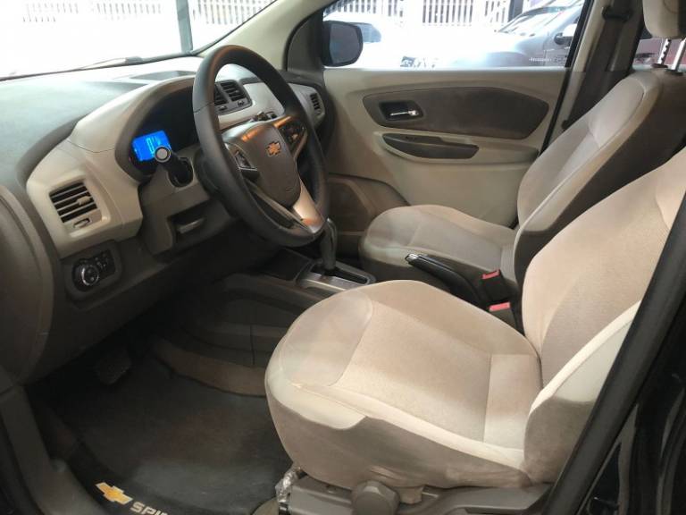 CHEVROLET - SPIN - 2013/2013 - Preta - R$ 56.900,00