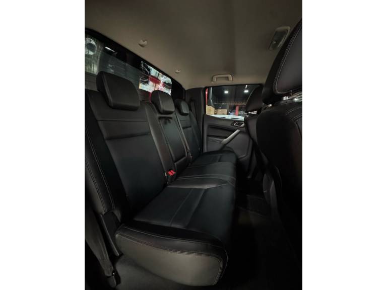 FORD - RANGER - 2018/2019 - Cinza - R$ 169.000,00