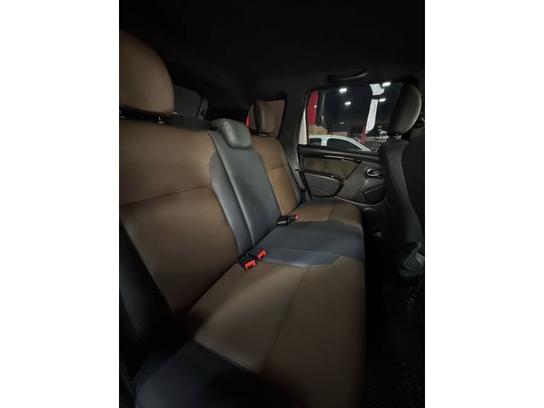 RENAULT - DUSTER - 2015/2016 - Prata - R$ 67.900,00