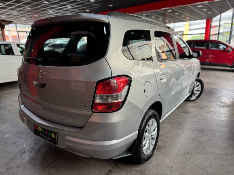 CHEVROLET - SPIN - 2018/2018 - Prata - R$ 67.900,00