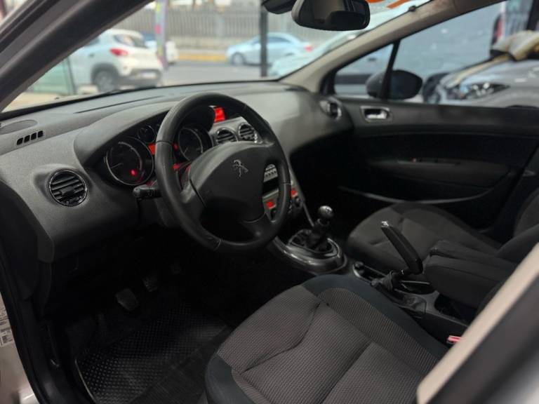 PEUGEOT - 308 - 2013/2013 - Prata - R$ 41.900,00