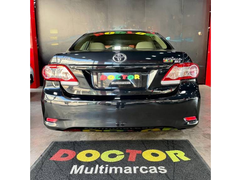 TOYOTA - COROLLA - 2013/2014 - Preta - R$ 71.900,00
