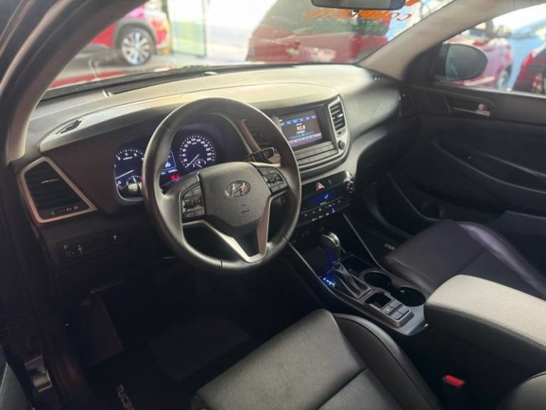 HYUNDAI - TUCSON - 2018/2019 - Preta - R$ 111.900,00