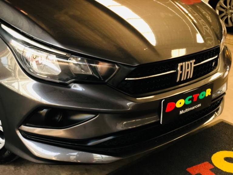 FIAT - CRONOS - 2022/2022 - Cinza - R$ 77.900,00