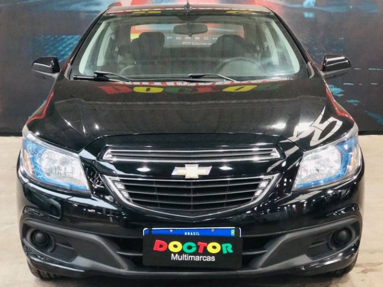 CHEVROLET - PRISMA - 2014/2015 - Preta - R$ 56.900,00