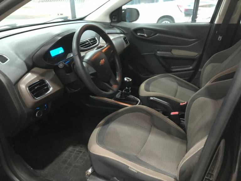 CHEVROLET - PRISMA - 2014/2015 - Preta - R$ 56.900,00