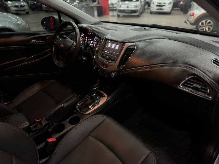 CHEVROLET - CRUZE - 2020/2020 - Prata - R$ 101.900,00