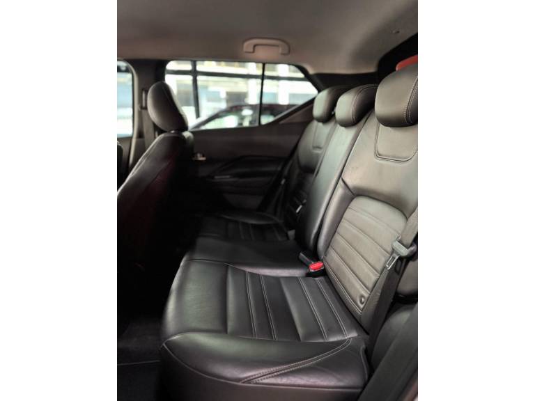 NISSAN - KICKS - 2018/2019 - Cinza - R$ 91.900,00