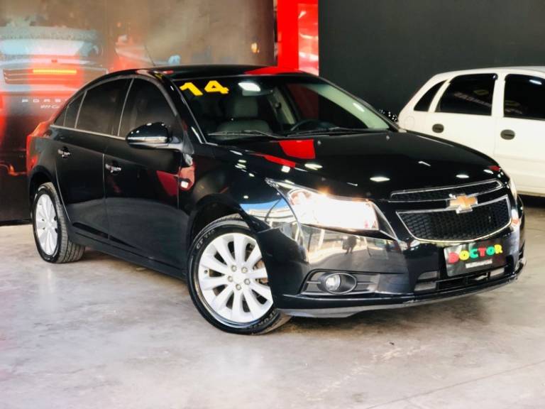 CHEVROLET - CRUZE - 2014/2014 - Preta - R$ 70.900,00