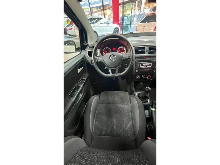 VOLKSWAGEN - SPACEFOX - 2017/2018 - Branca - R$ 58.900,00