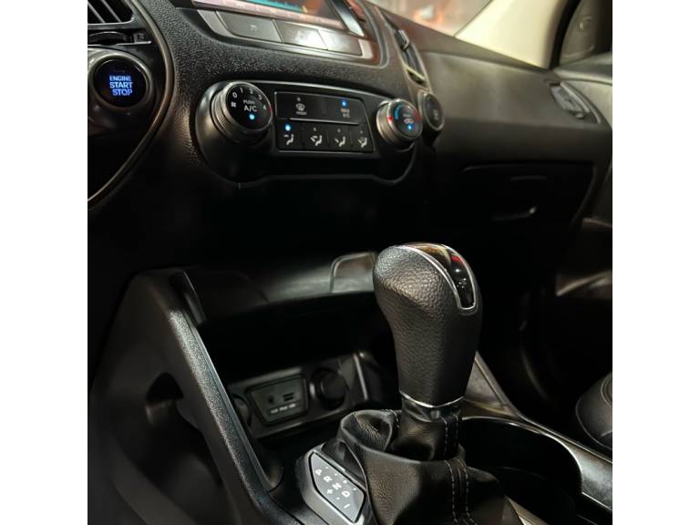 HYUNDAI - IX35 - 2020/2021 - Prata - R$ 106.900,00