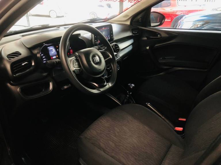 FIAT - CRONOS - 2022/2022 - Cinza - R$ 77.900,00