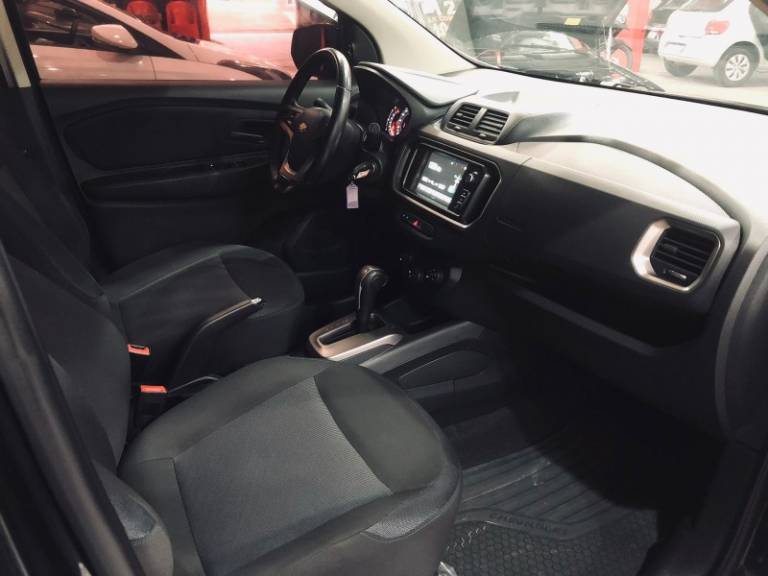 CHEVROLET - SPIN - 2019/2020 - Preta - R$ 80.900,00