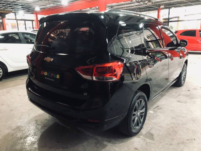 CHEVROLET - SPIN - 2019/2020 - Preta - R$ 80.900,00