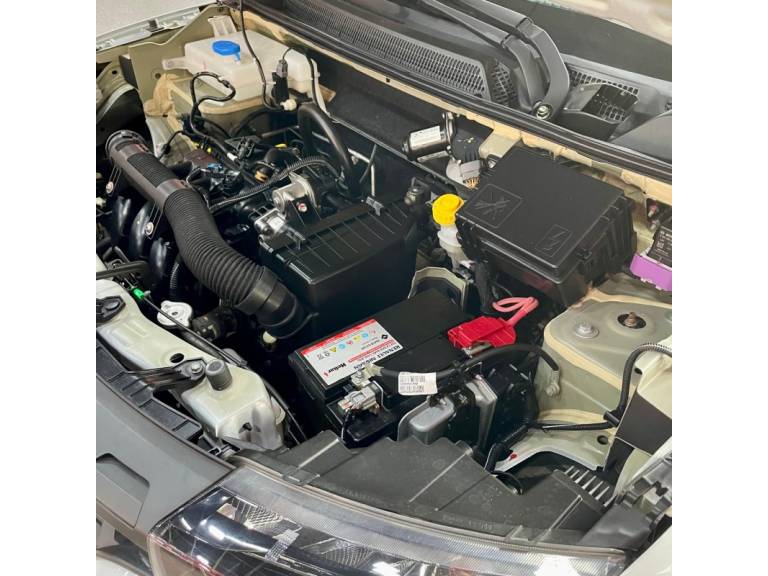 RENAULT - KWID - 2023/2024 - Branca - R$ 59.900,00