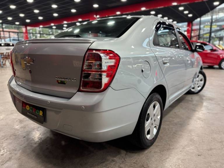 CHEVROLET - COBALT - 2013/2013 - Prata - R$ 46.900,00