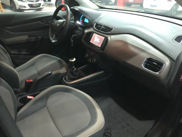 CHEVROLET - PRISMA - 2014/2015 - Preta - R$ 56.900,00