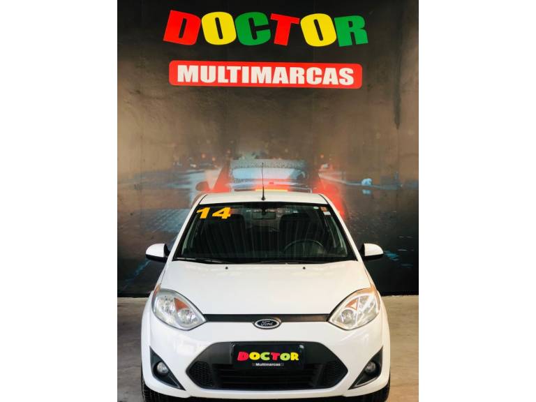 FORD - FIESTA - 2013/2014 - Branca - R$ 39.900,00