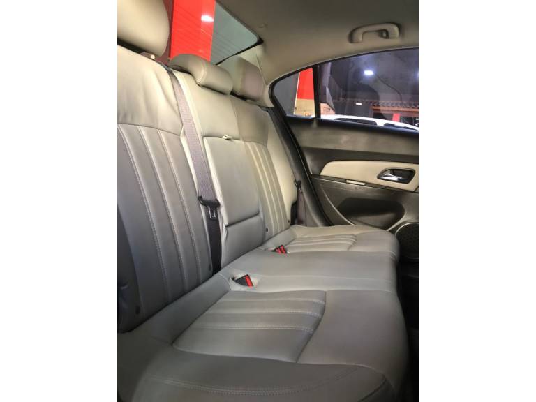 CHEVROLET - CRUZE - 2014/2014 - Preta - R$ 70.900,00