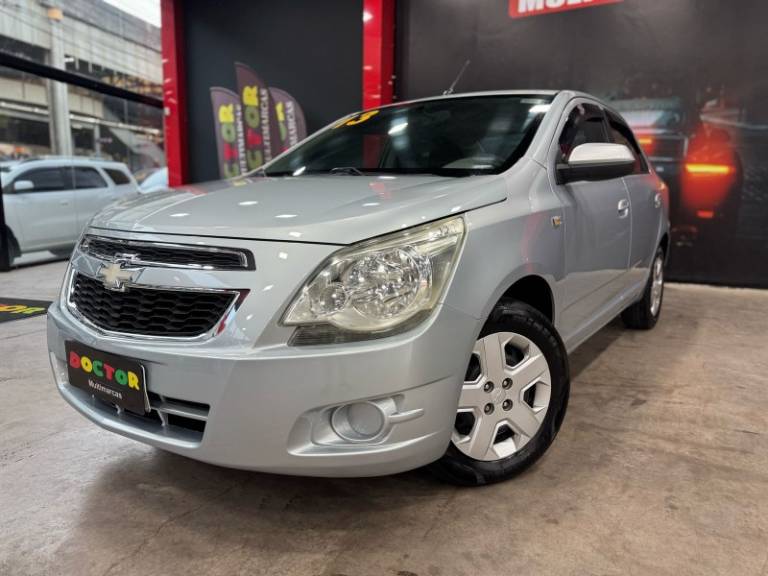 CHEVROLET - COBALT - 2013/2013 - Prata - R$ 46.900,00