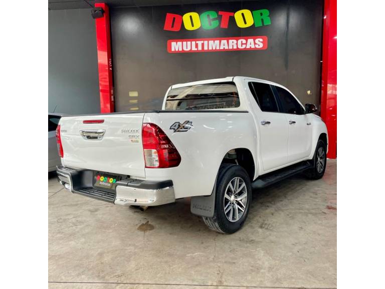 TOYOTA - HILUX - 2017/2017 - Branca - R$ 181.900,00