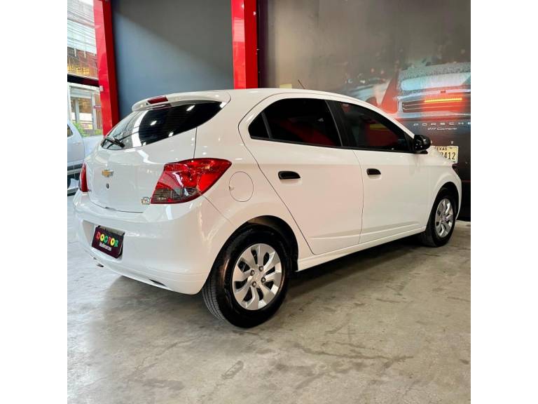 CHEVROLET - ONIX - 2018/2019 - Branca - R$ 56.900,00