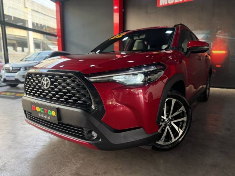 TOYOTA - COROLLA - 2022/2022 - Vermelha - R$ 135.900,00
