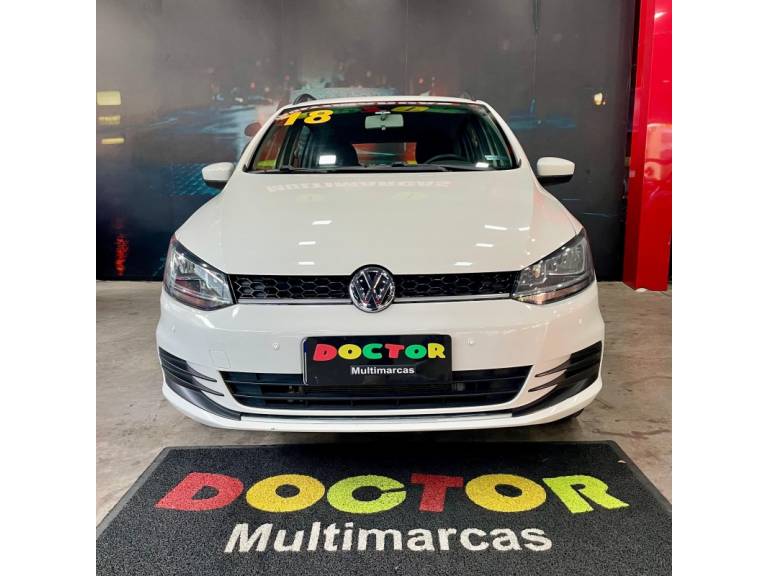 VOLKSWAGEN - SPACEFOX - 2017/2018 - Branca - R$ 58.900,00